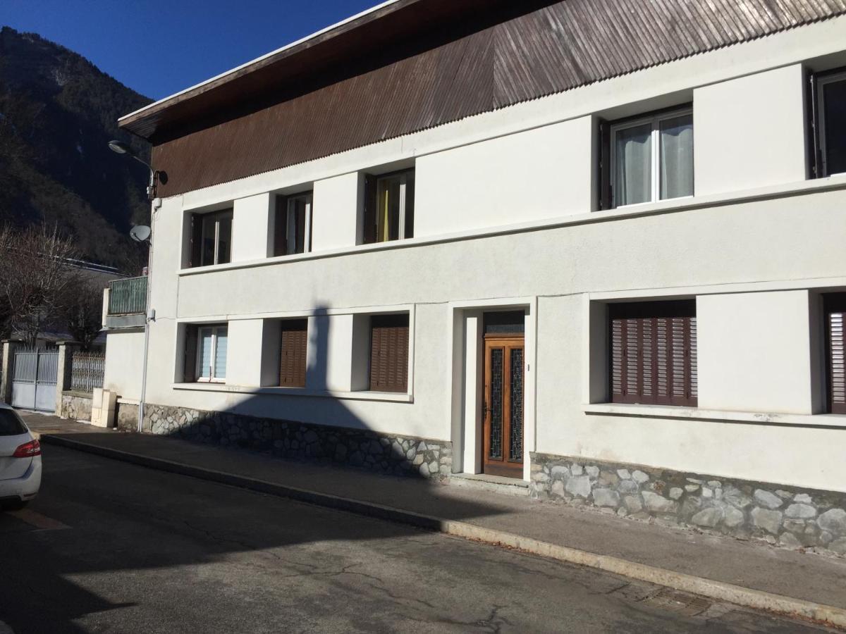 Superbe Appartement A Bourg D'Oisans Avec Terrasse Sud Le Bourg-dʼOisans 外观 照片